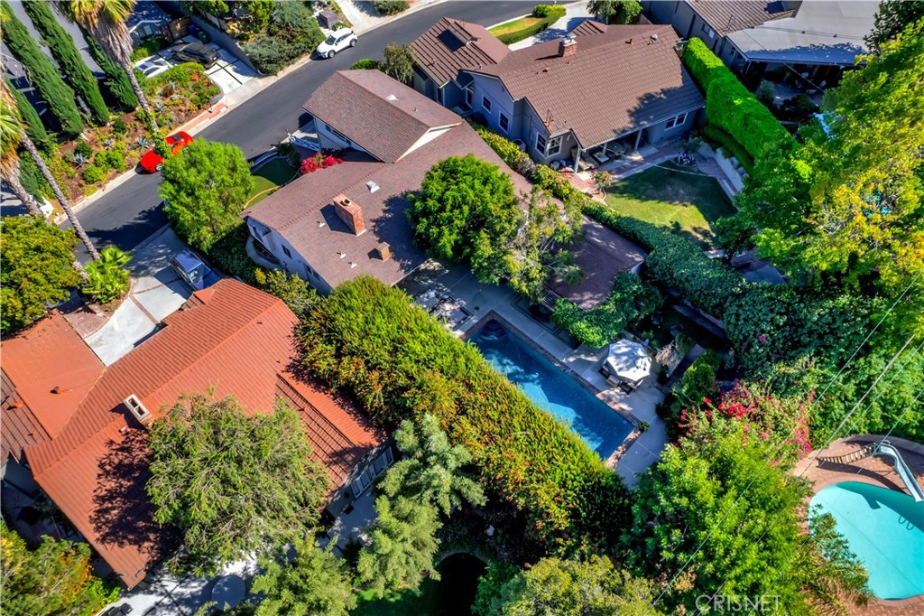 3667 Willowcrest Avenue Studio City, CA 91604 - Photo 49 of 49 an aerial view of a house