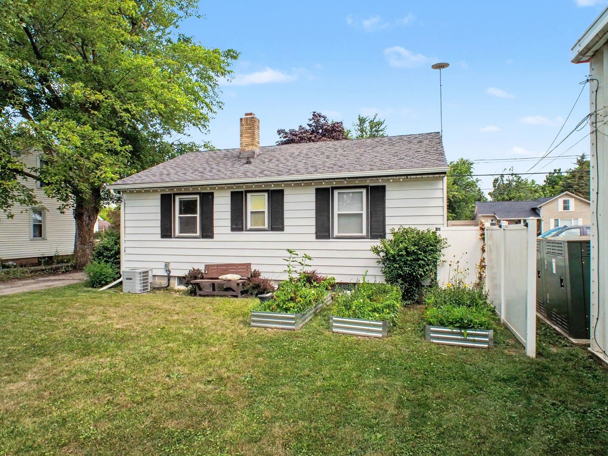 10705 East 2nd Street Fowler, MI 48835 - Photo 18 of 18 1948900-65315485-d267-41ff-b7f7-9e6020325e55.JPG
