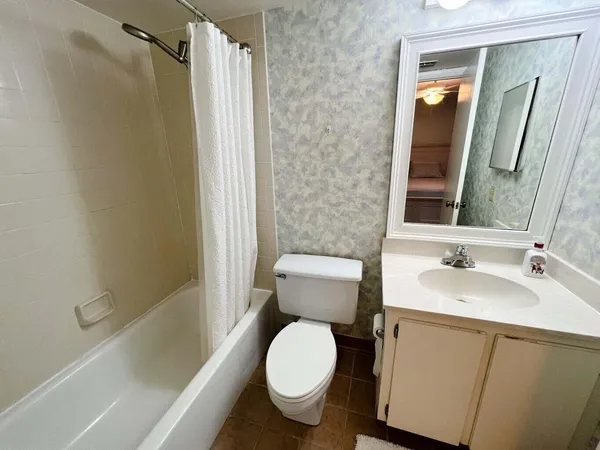 $1,950 | 1605 Highway 1, Unit C302, Jupiter, FL 33477