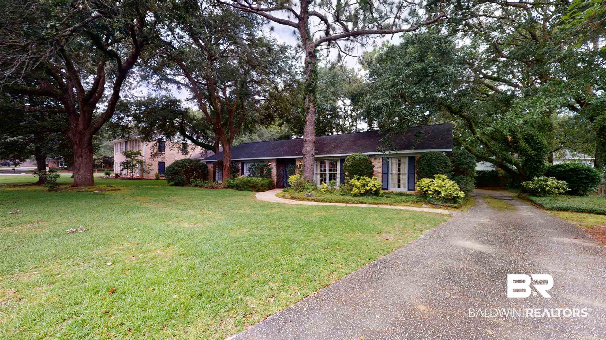 5758 Kingston Court Mobile, AL 36609 - Photo 2 of 25