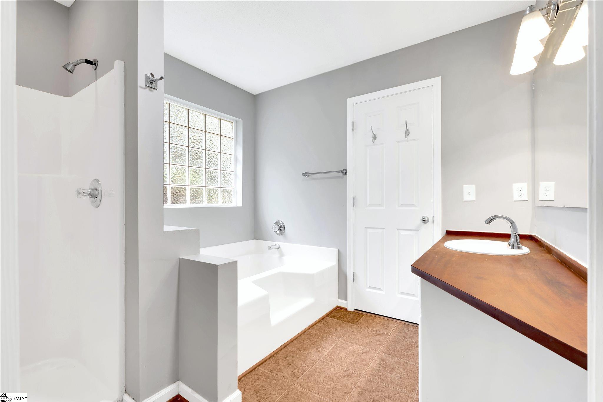 111 Highway 14 Landrum, SC 29356 - Photo 11 of 34