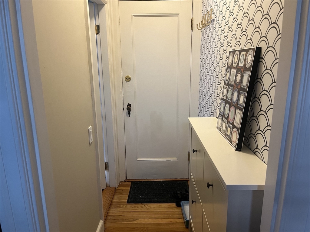 393 Broadway, Unit 1 Cambridge, MA 02139 - Photo 6 of 8