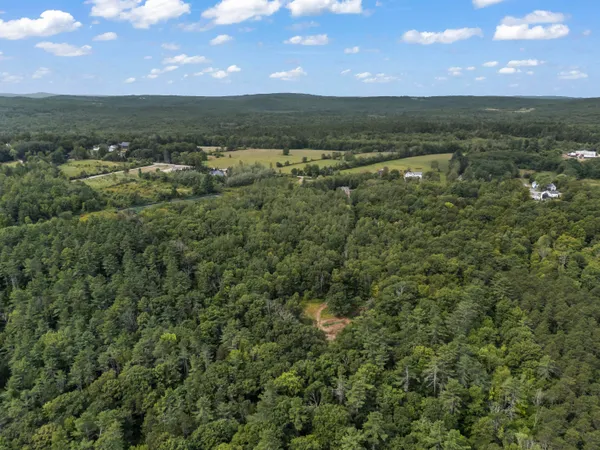 $925,000 | 207 North Auburn Road, Auburn, ME 04210