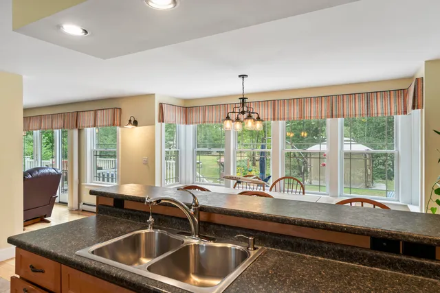 $925,000 | 207 North Auburn Road, Auburn, ME 04210