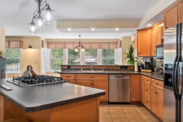 $925,000 | 207 North Auburn Road, Auburn, ME 04210