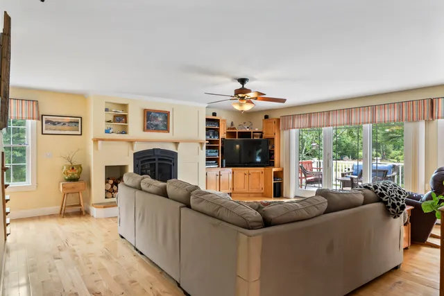 $925,000 | 207 North Auburn Road, Auburn, ME 04210