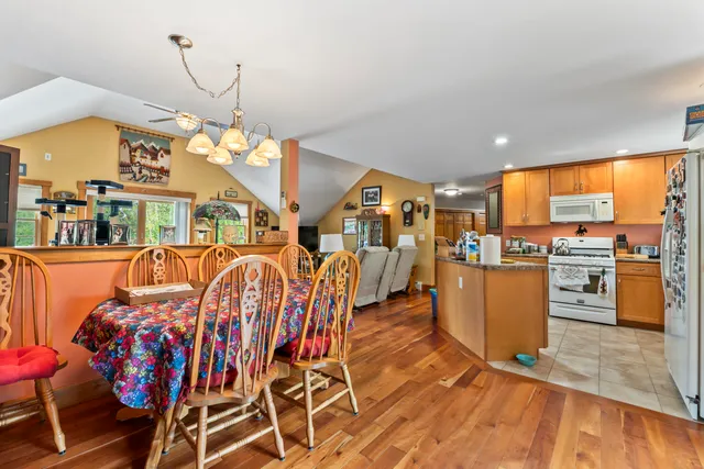 $925,000 | 207 North Auburn Road, Auburn, ME 04210