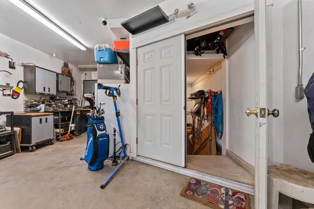 $925,000 | 207 North Auburn Road, Auburn, ME 04210