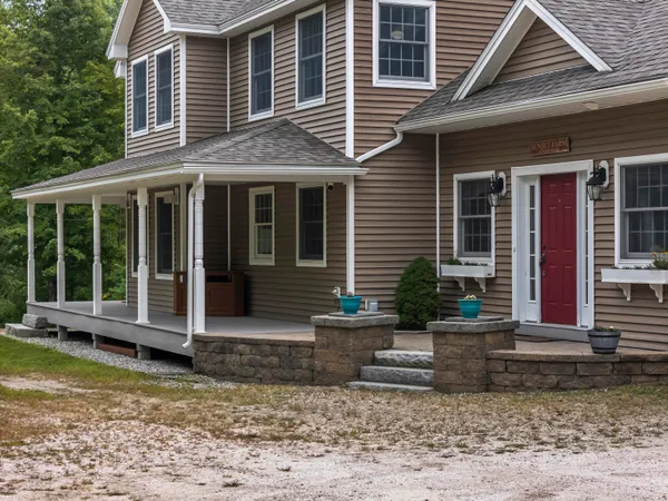 $925,000 | 207 North Auburn Road, Auburn, ME 04210