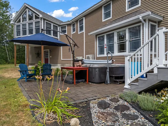 $925,000 | 207 North Auburn Road, Auburn, ME 04210