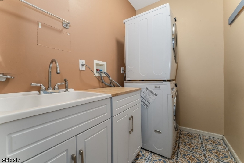 209 Kuhl Road Flemington, NJ 08822 - Photo 39 of 50