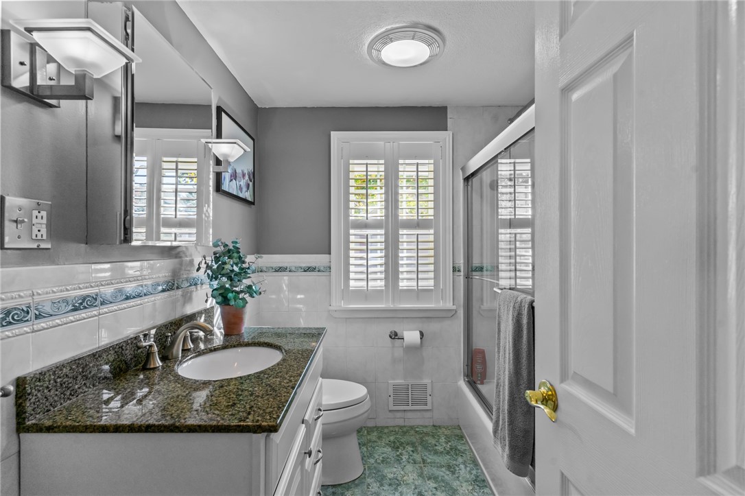 50 Deborah Road Warwick, RI 02888 - Photo 13 of 20