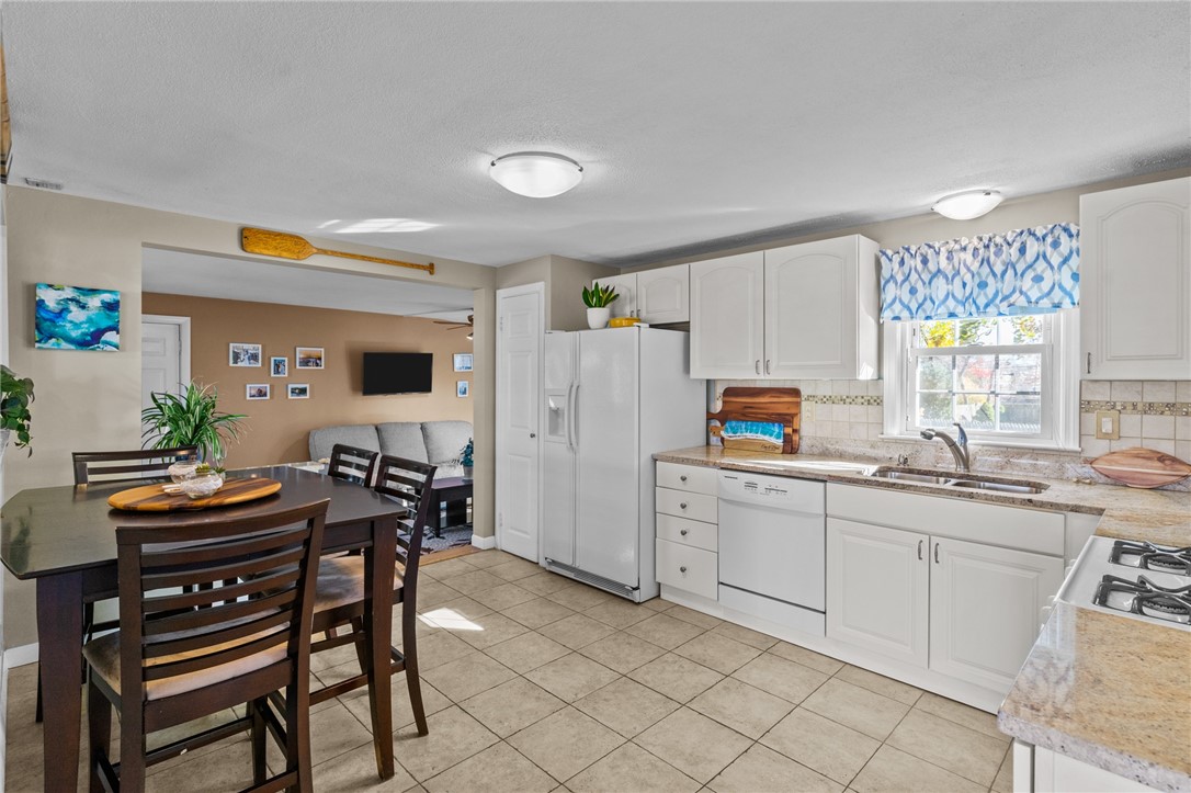 50 Deborah Road Warwick, RI 02888 - Photo 6 of 20