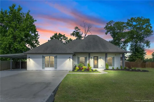 $365,000 | 4179 Camryn Road, Lake Charles, LA 70611
