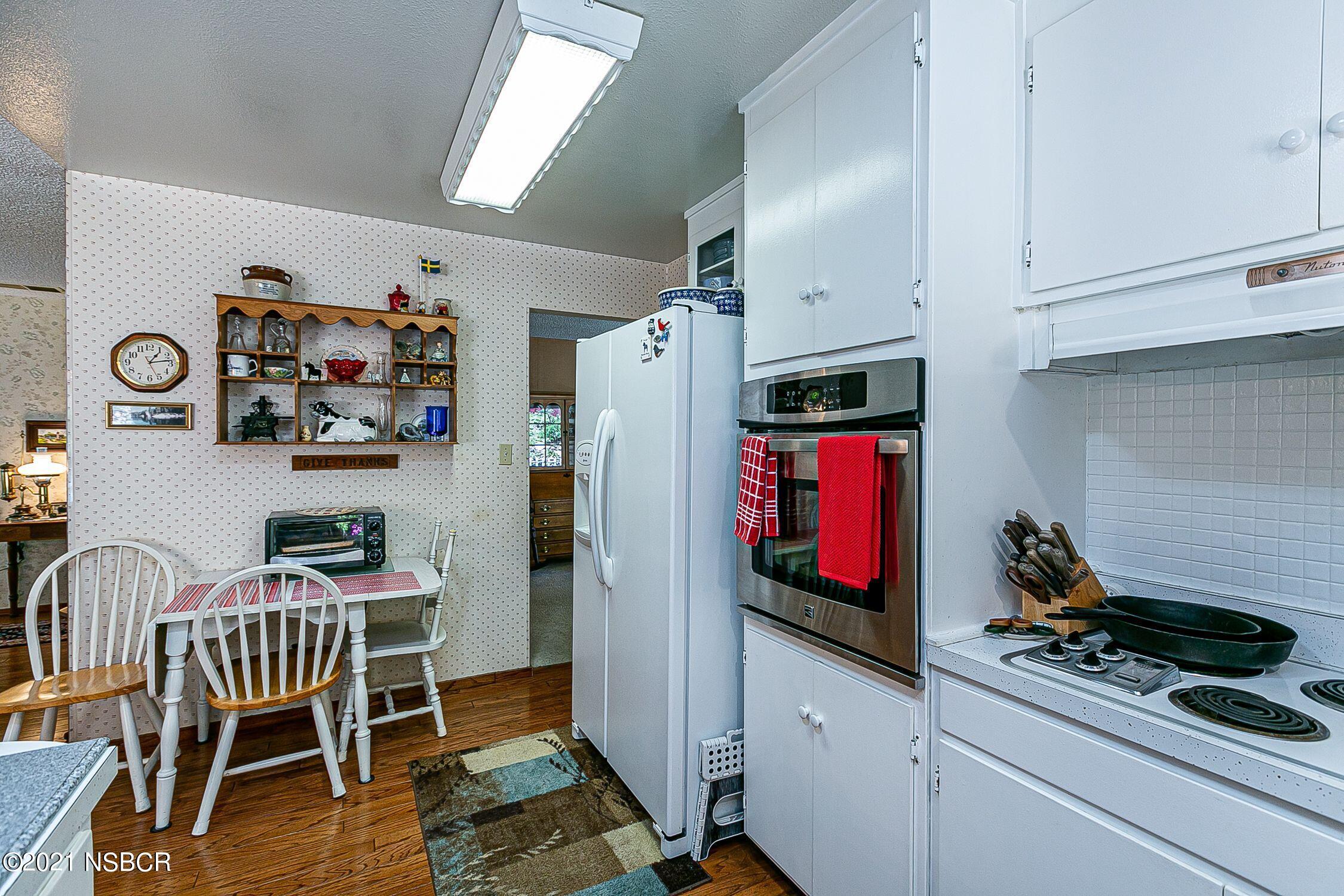 690 Moonglow Road Lompoc, CA 93436 - Photo 12 of 33 690 Moonglow RD 12