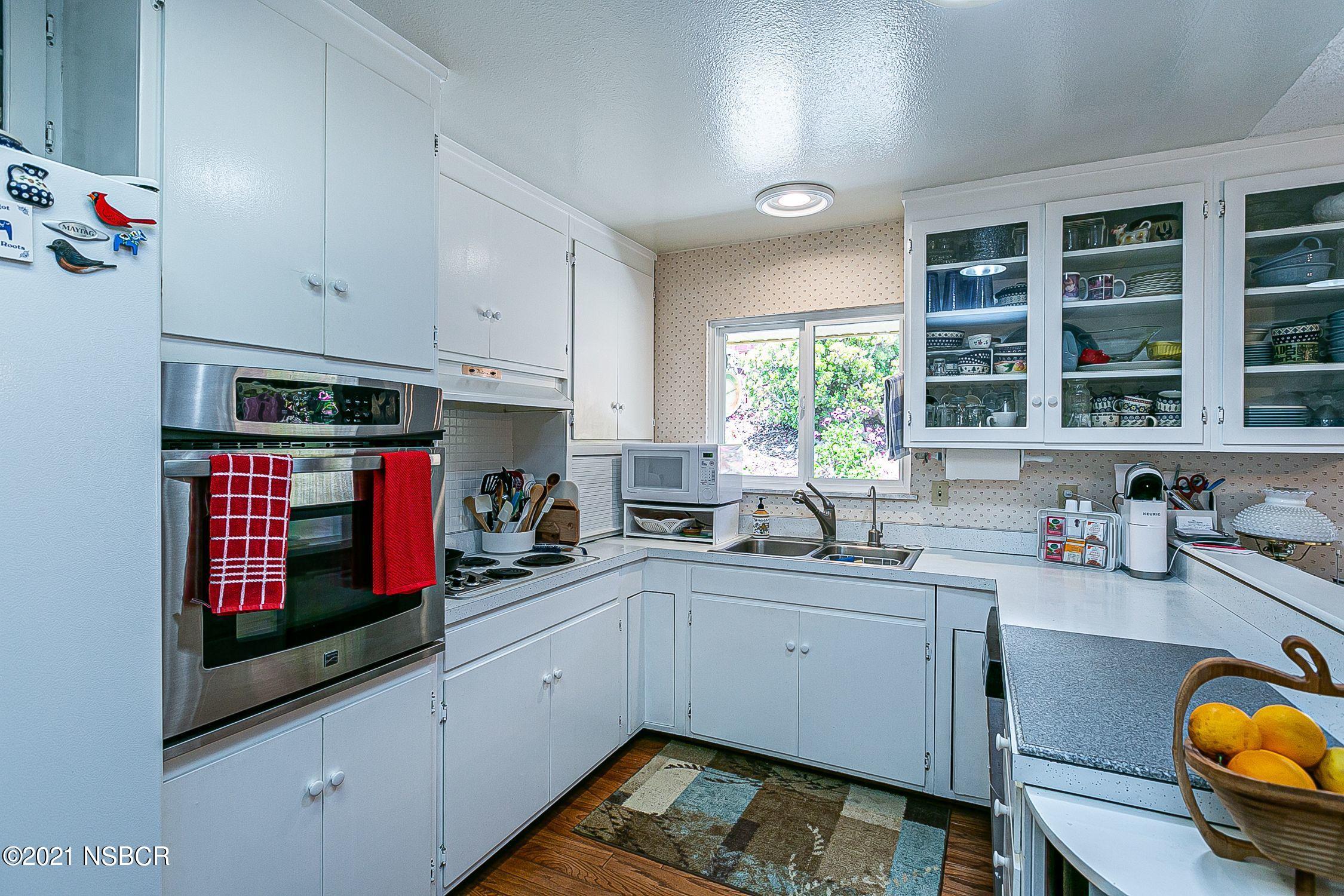 690 Moonglow Road Lompoc, CA 93436 - Photo 9 of 33 690 Moonglow RD 9