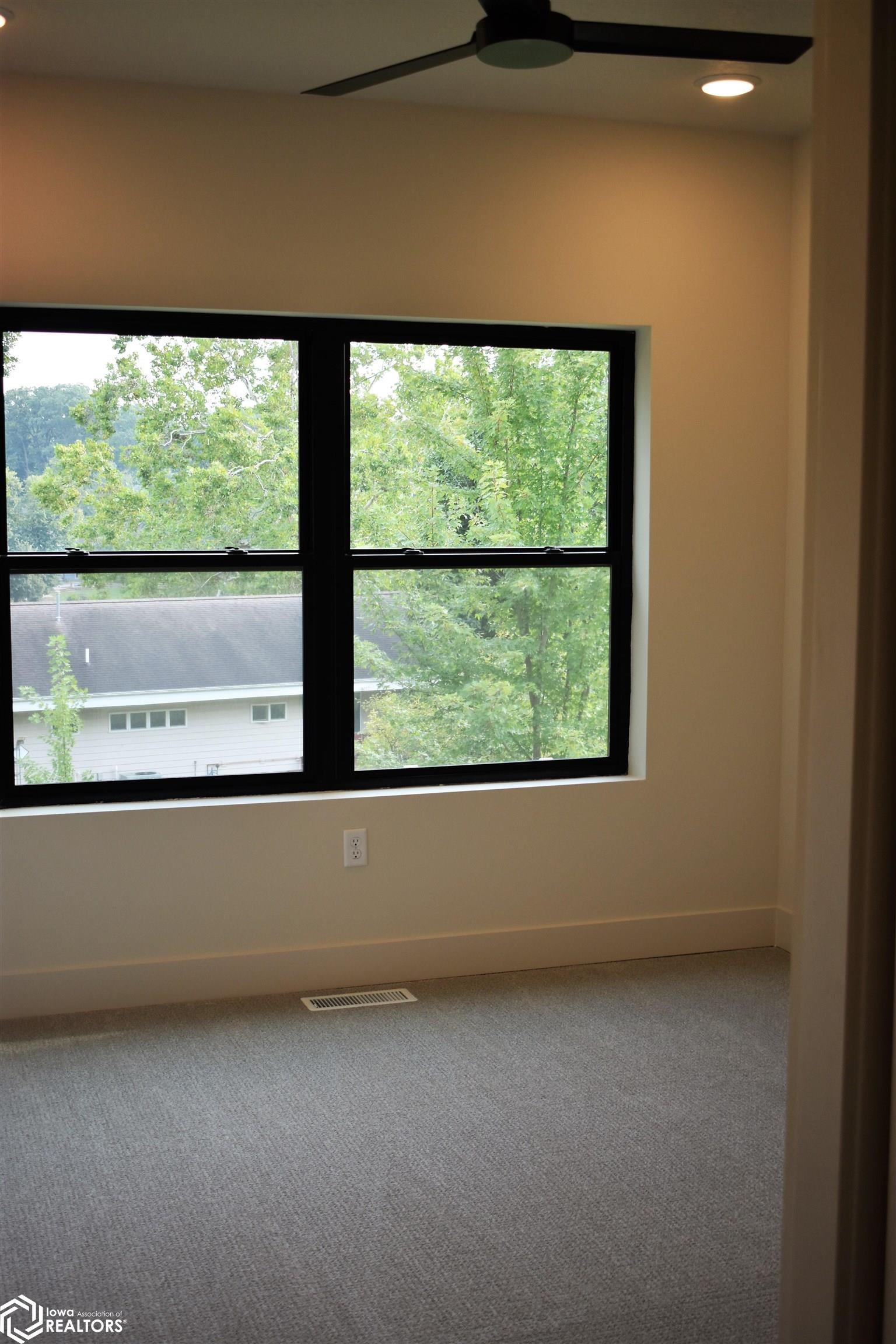 2360 River Road Iowa Falls, IA 50126 - Photo 12 of 45 Gallery Image 12