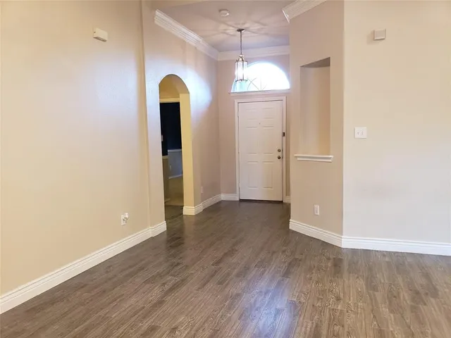 $2,200 | 820 Poncho Lane, Fort Worth, TX 76052