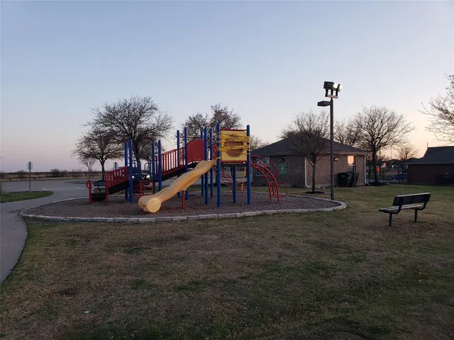 $2,200 | 820 Poncho Lane, Fort Worth, TX 76052