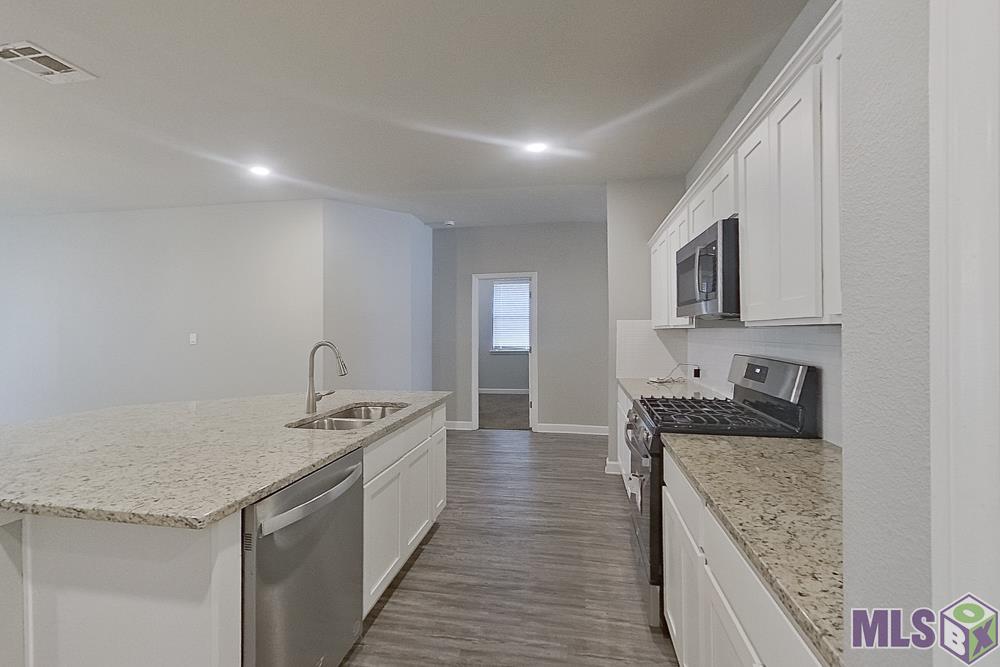 6425 Tiger Pointe Drive Baton Rouge, LA 70817 - Photo 4 of 19 Gallery Image 4