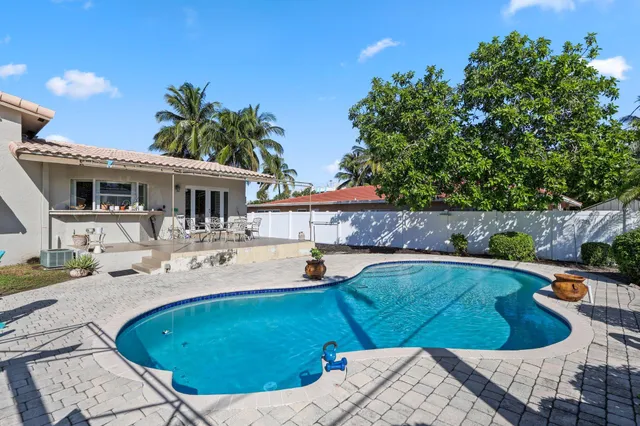 $1,244,400 | 4850 Northeast 28th Avenue, Fort Lauderdale, FL 33308