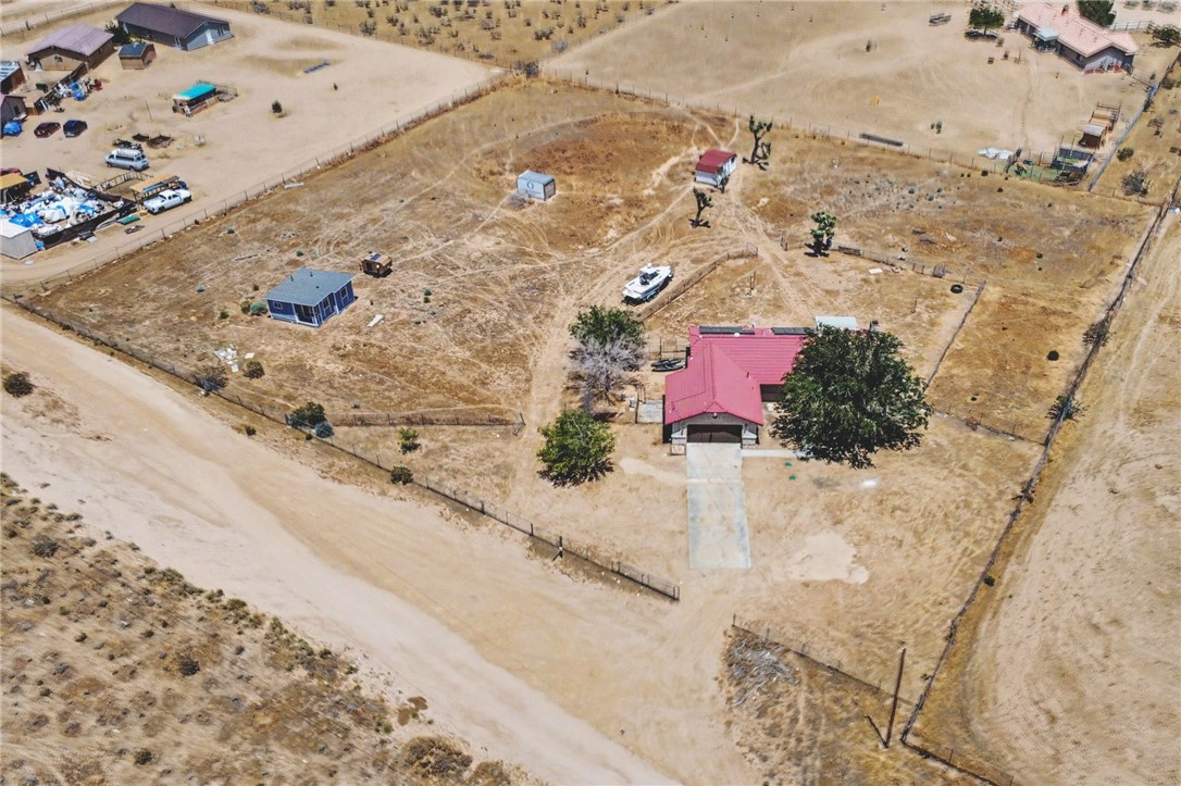 13451 Sonora Road Phelan, CA 92371 - Photo 32 of 35