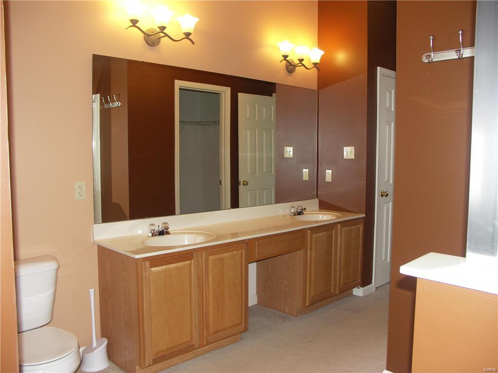 8 Compass Pointe St. Louis, MO 63129 - Photo 11 of 23 Gallery Image 11