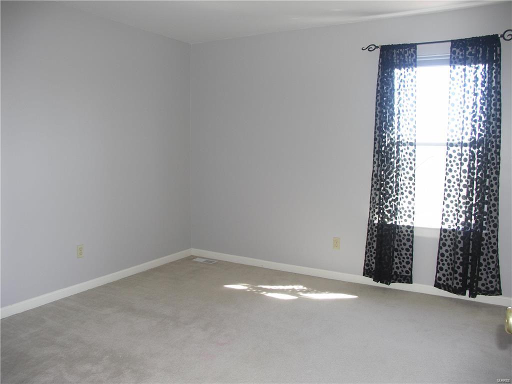 8 Compass Pointe St. Louis, MO 63129 - Photo 16 of 23 Gallery Image 16