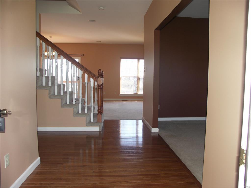 8 Compass Pointe St. Louis, MO 63129 - Photo 3 of 23 Gallery Image 3