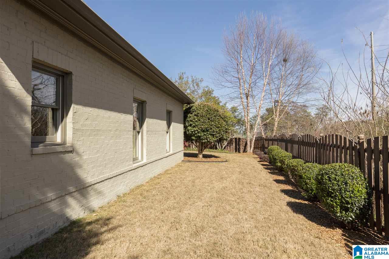 552 Twin Creek Road Birmingham, AL 35226 - Photo 6 of 42