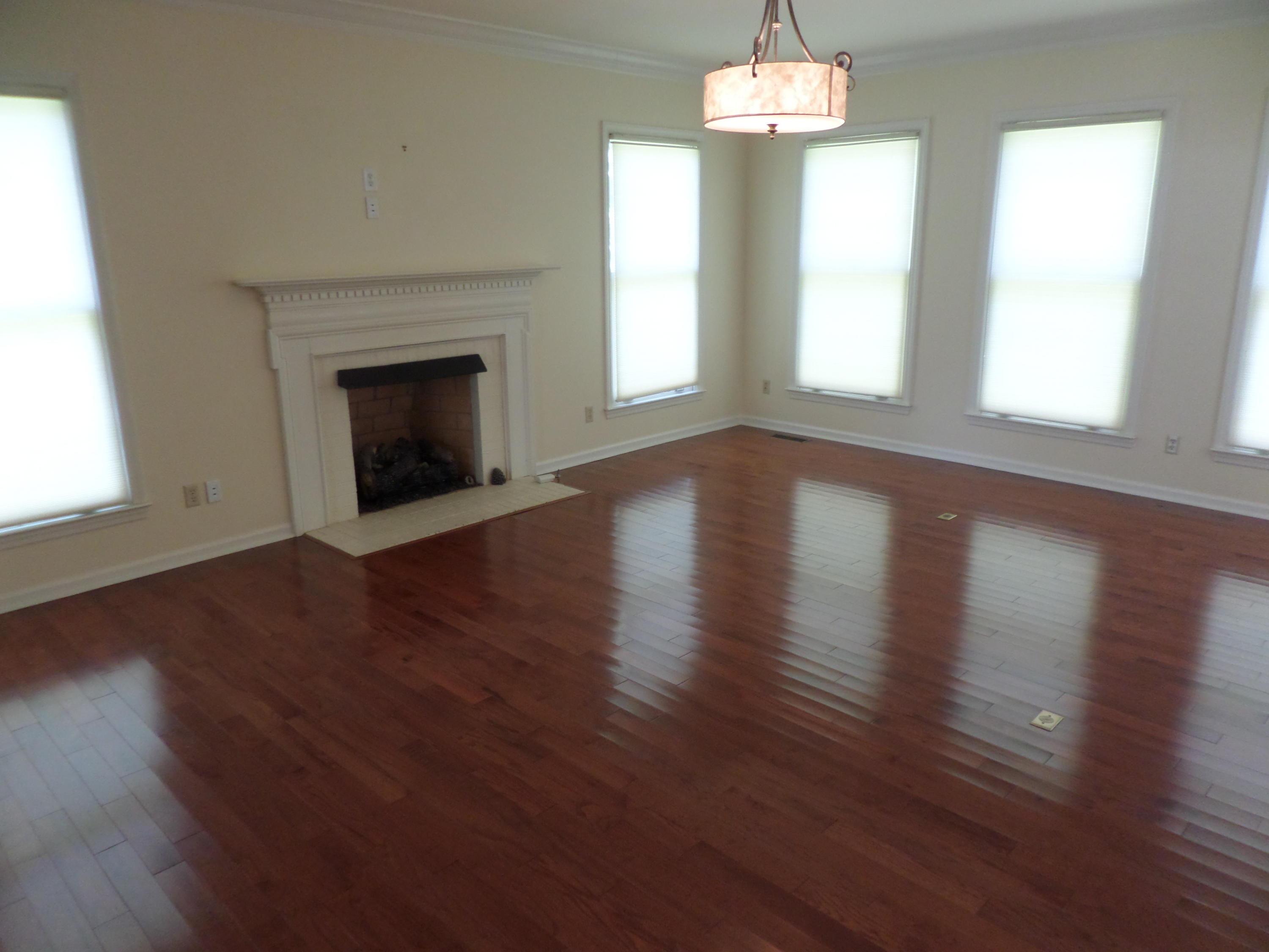 18 Radisson Cove Oak Ridge, TN 37830 - Photo 11 of 40 Family room