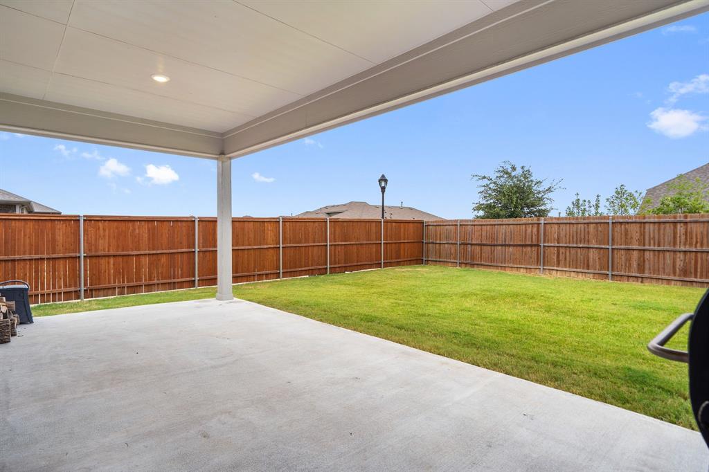 2232 Sun Star Drive Haslet, TX 76052 - Photo 35 of 40 a view of a backyard