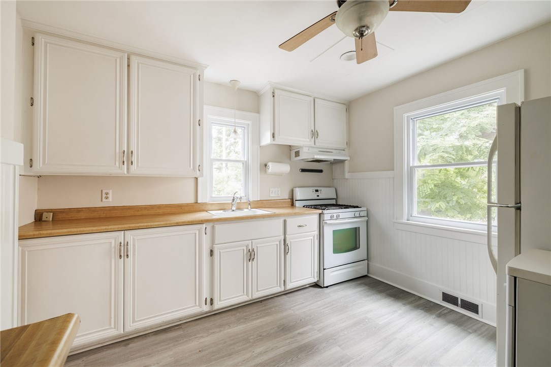 40 Presque Street Rochester, NY 14609 - Photo 11 of 26
