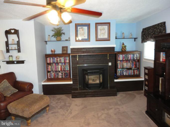 102 Red Pump Road Bel Air, MD 21014 - Photo 5 of 24 Living Room