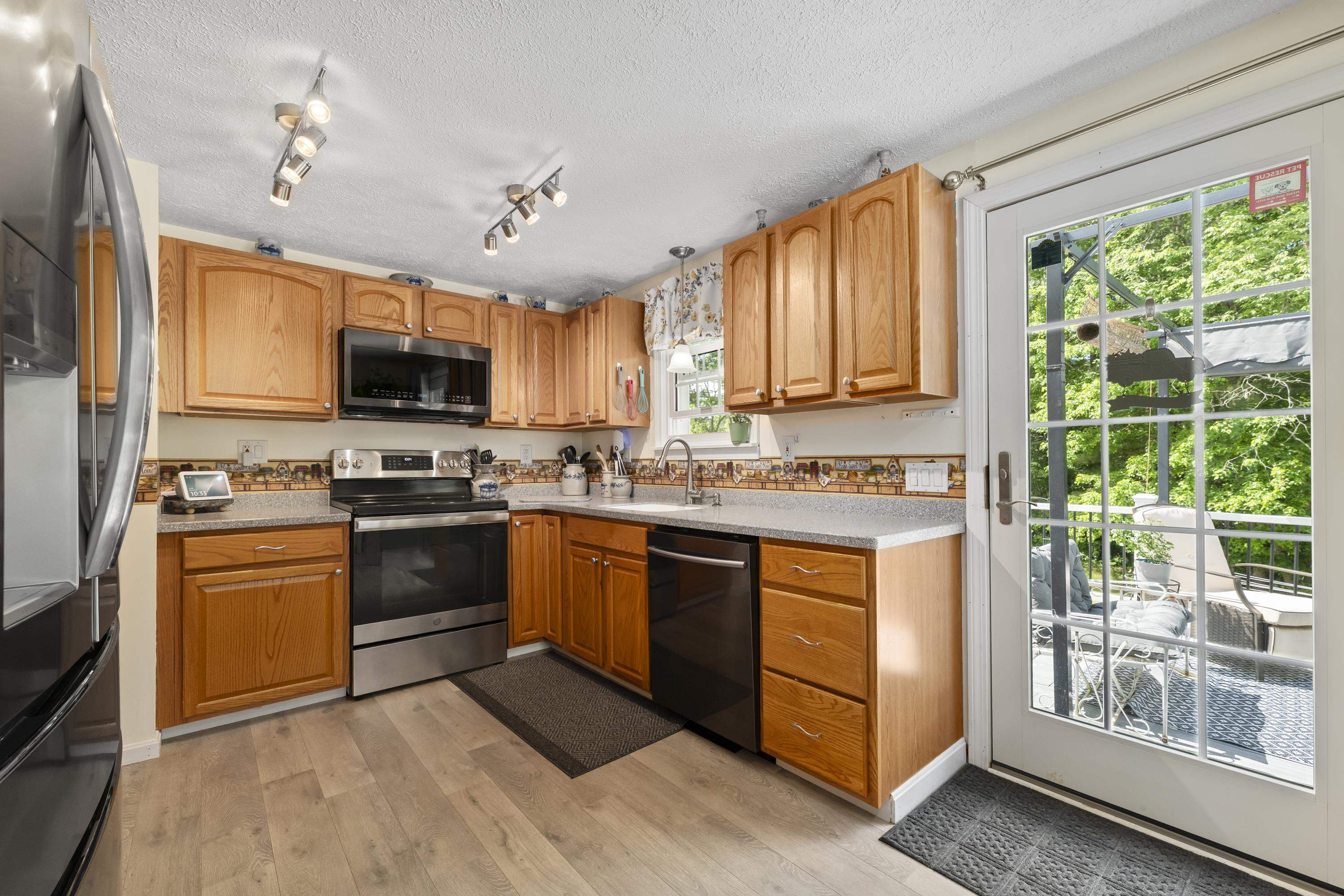 152 Flagg Road Rochester, NH 03839 - Photo 4 of 41 Gallery Image 4
