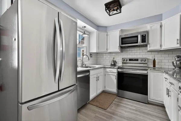 $365,000 | 9 Donovan Court, Merrimack, NH 03054