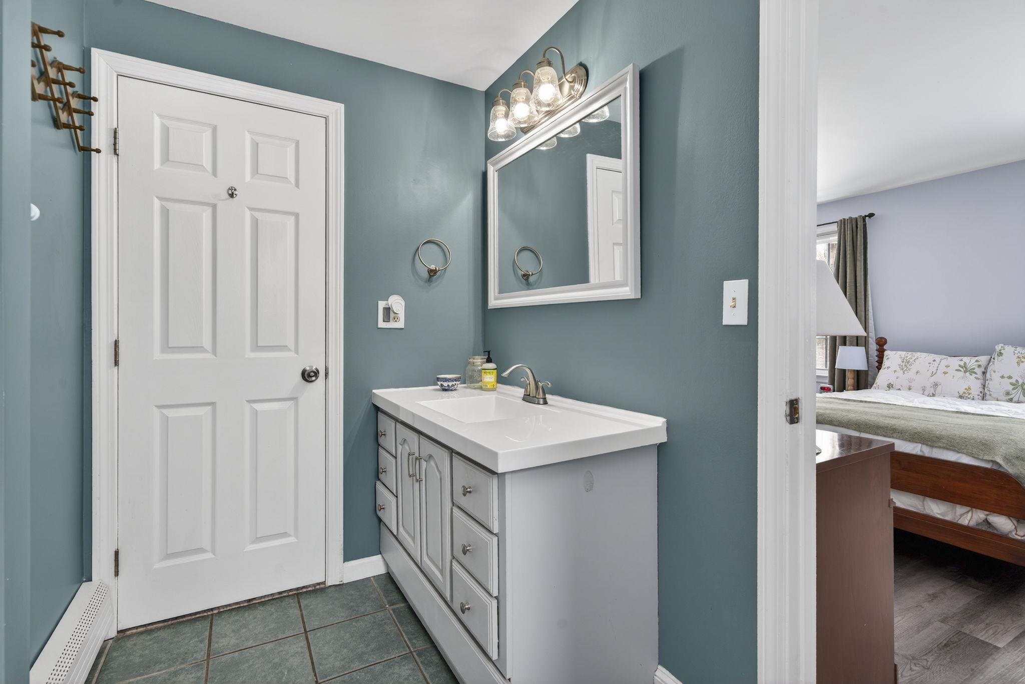 9 Donovan Court Merrimack, NH 03054 - Photo 25 of 37