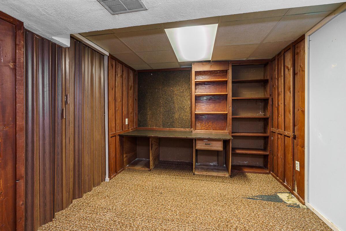 2908 Renfro Road Columbus, OH 43232 - Photo 24 of 32 2908_Renfro_Rd_11_of_35_