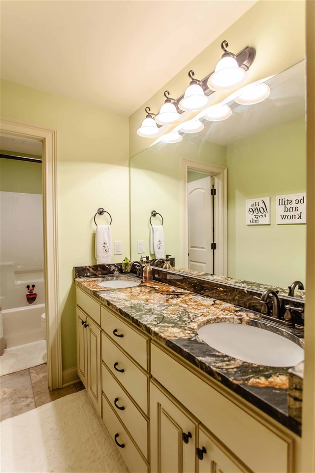 329 South Woodfin Ridge Drive Inman, SC 29349 - Photo 15 of 25