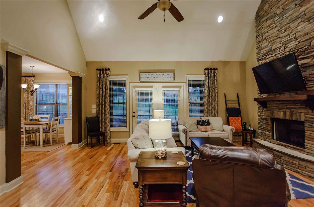 329 South Woodfin Ridge Drive Inman, SC 29349 - Photo 5 of 25