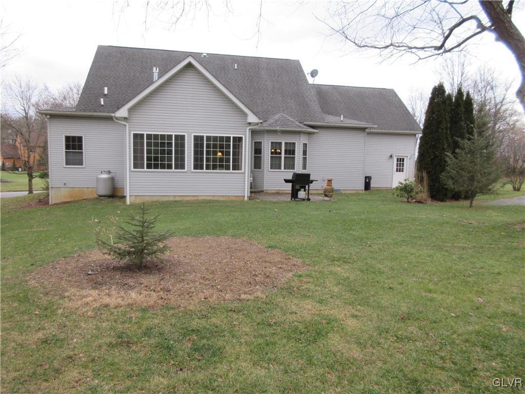 4198 Wellesley Road Bethlehem, PA 18017 - Photo 46 of 48 Private back yard