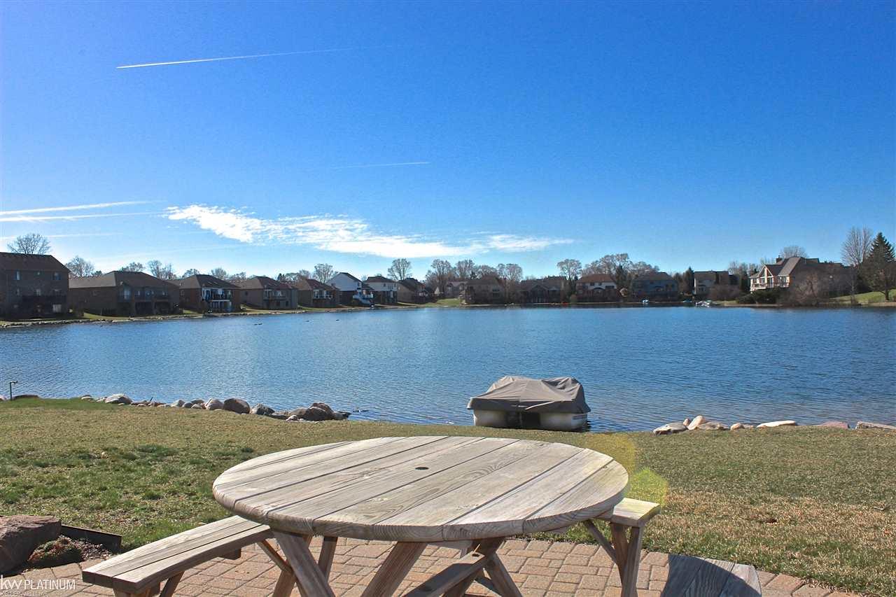 1796 Mackwood Road Rochester Hills, MI 48307 - Photo 7 of 57