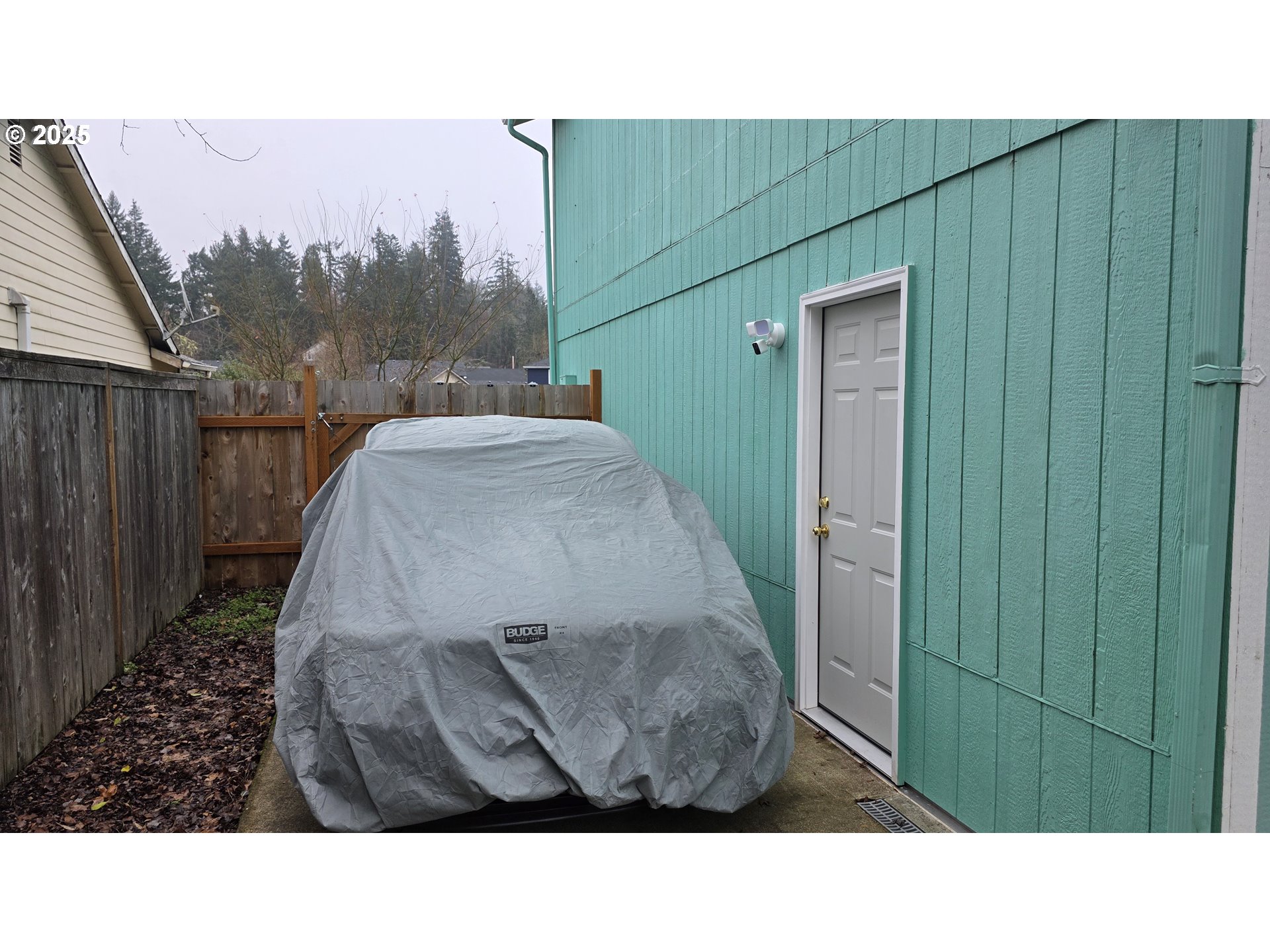 934 South 46th Street Springfield, OR 97478 - Photo 35 of 37 a black and white photo of a house