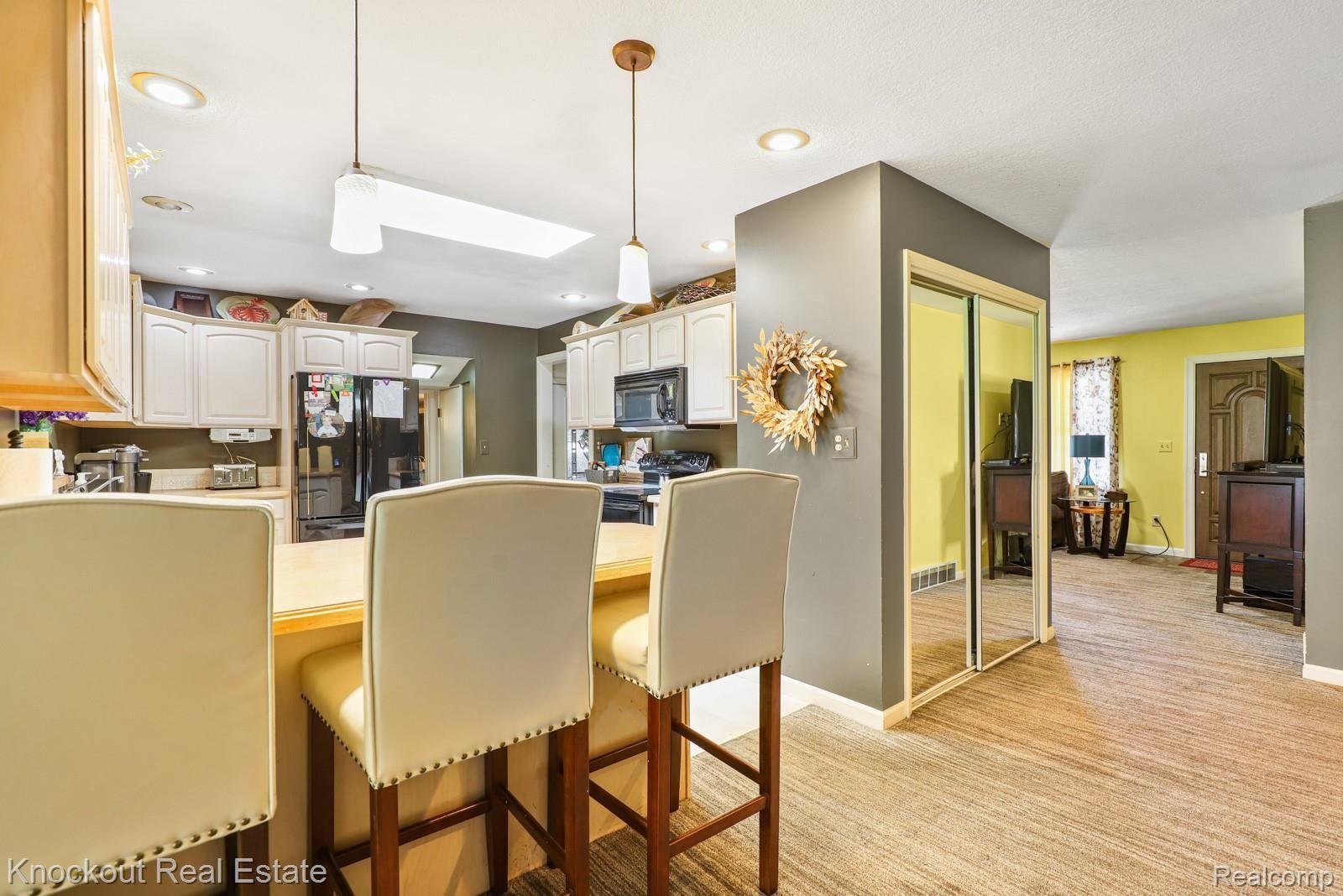 7074 East Pierson Road Davison, MI 48423 - Photo 10 of 50 7074 E Pierson Davison-11.jpg