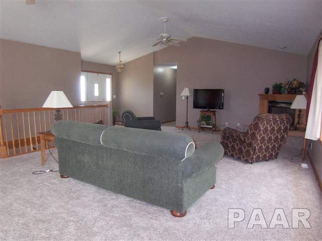 592 Tazewood Road Metamora, IL 61548 - Photo 2 of 15 Gallery Image 2