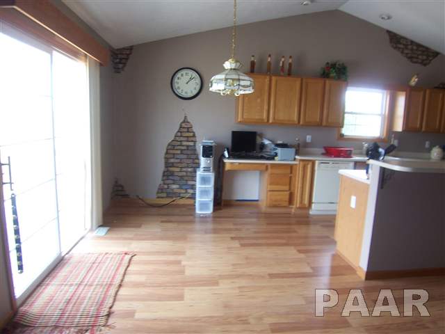 592 Tazewood Road Metamora, IL 61548 - Photo 5 of 15 Gallery Image 5
