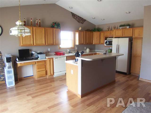 592 Tazewood Road Metamora, IL 61548 - Photo 6 of 15 Gallery Image 6