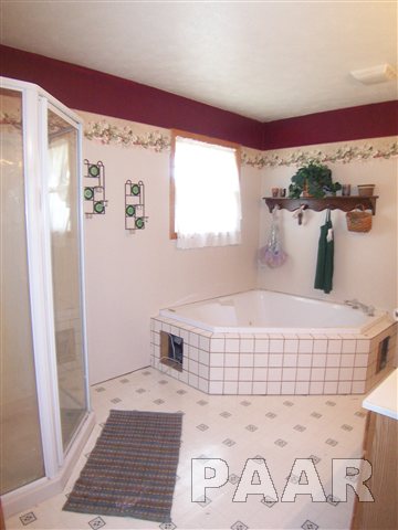 592 Tazewood Road Metamora, IL 61548 - Photo 9 of 15 Gallery Image 9