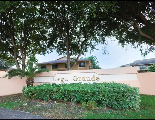 $279,999 | 2635 West 67th Place, Unit 1412, Hialeah, FL 33016