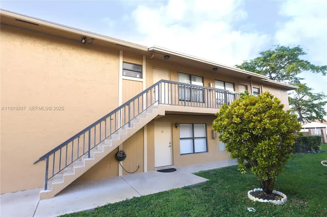 $279,999 | 2635 West 67th Place, Unit 1412, Hialeah, FL 33016